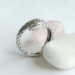 Snake ring serpent in Sterling Silver size 8  🆕
